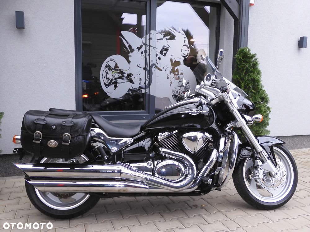 Suzuki Intruder - 12
