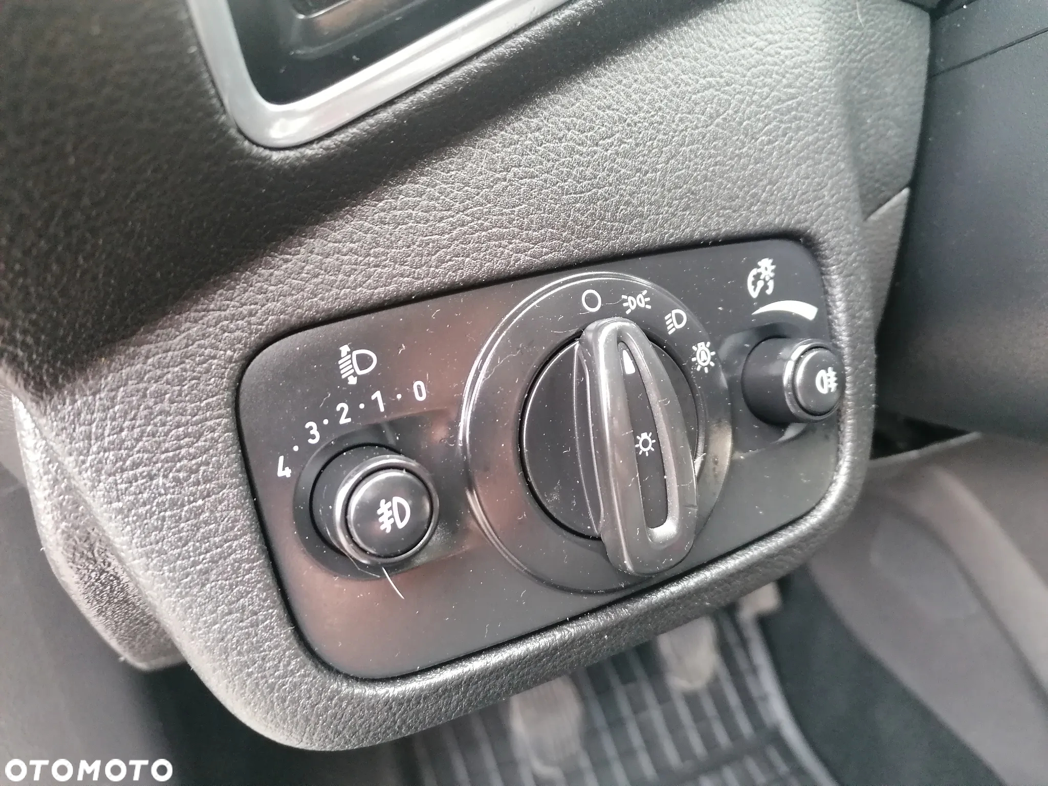 Ford Kuga 2.0 TDCi Titanium - 27