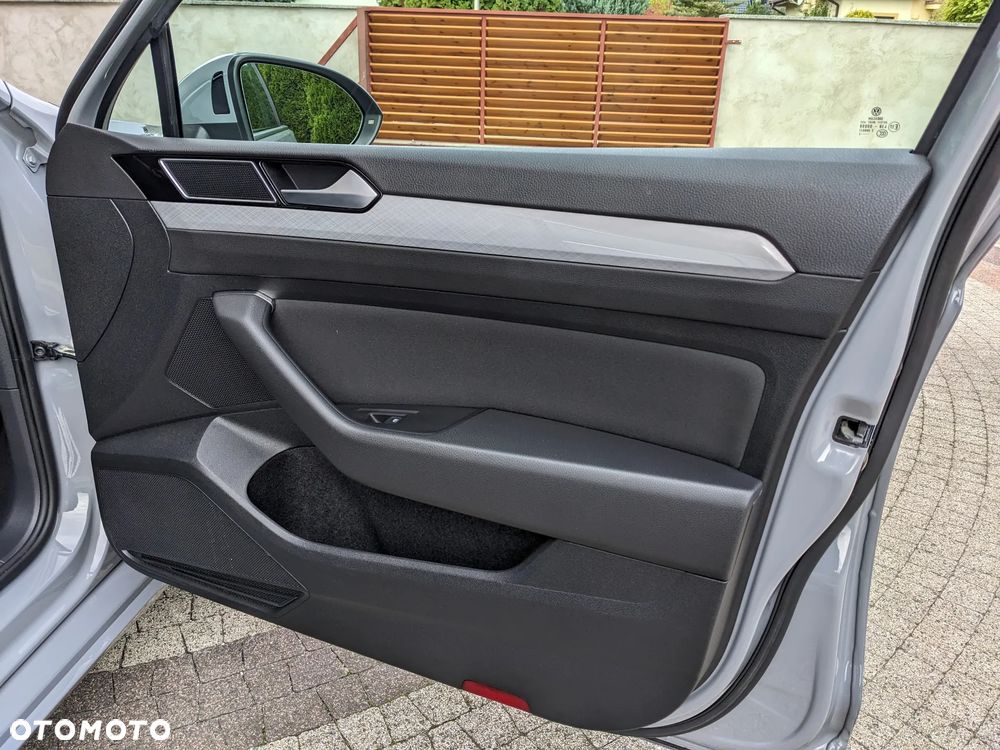 Volkswagen Passat 2.0 TDI SCR Style DSG - 32