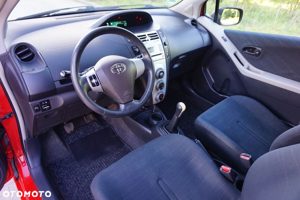 Toyota Yaris - 21