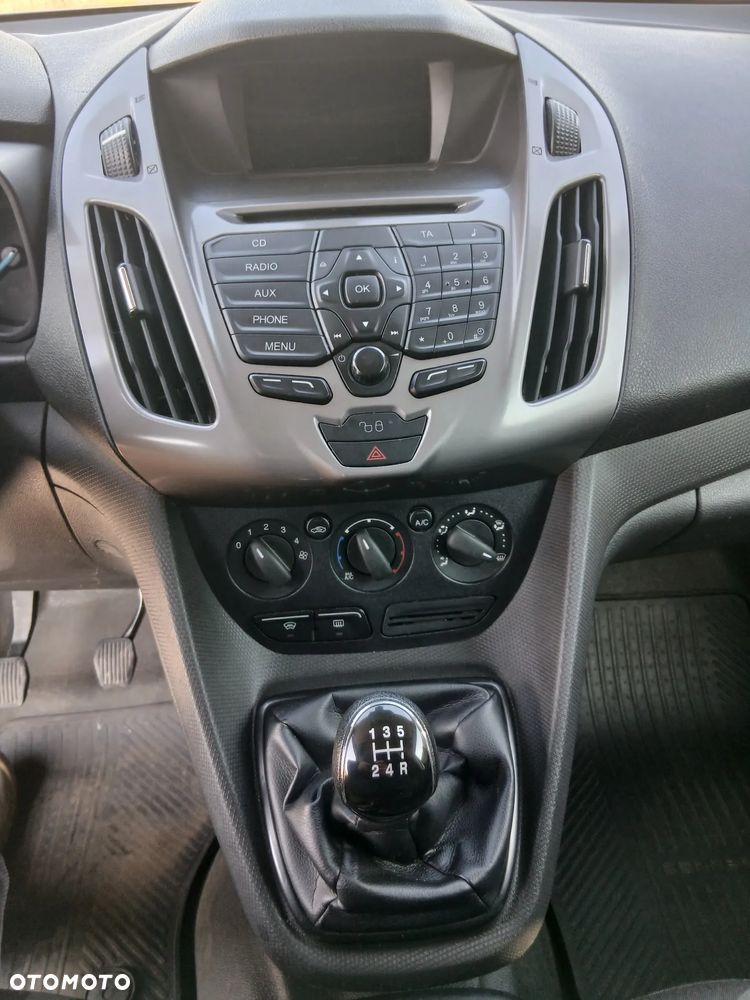 Ford Transit Conect - 14