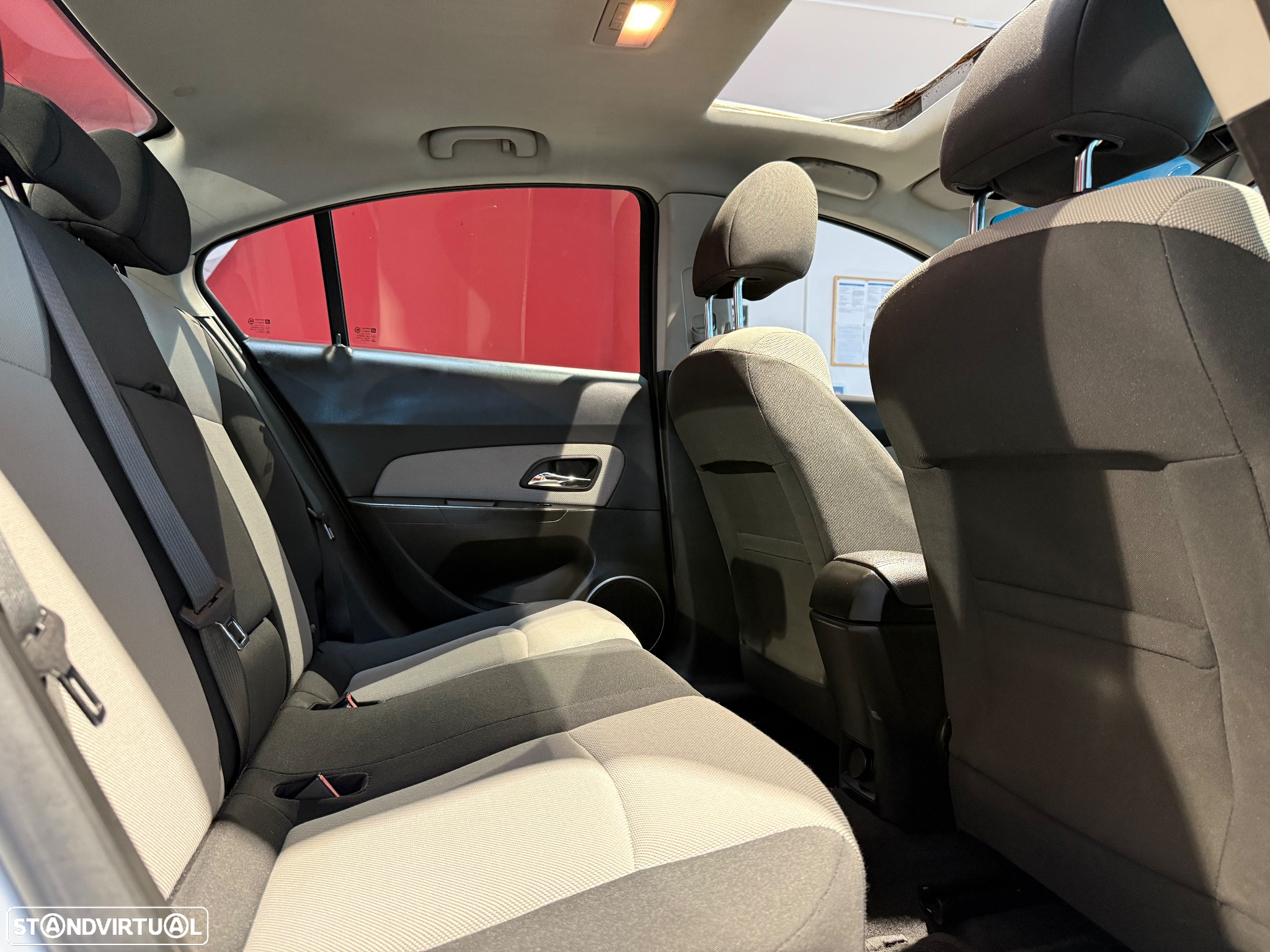 Chevrolet Cruze 1.6 LT - 16