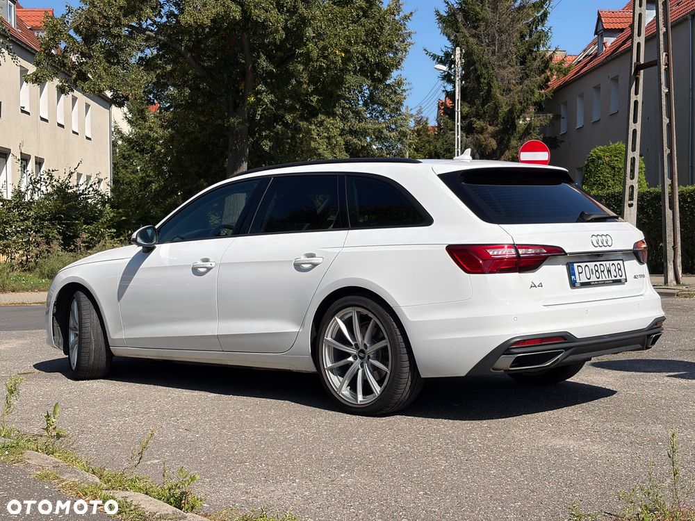 Audi A4 Avant 40 TFSI S tronic - 4