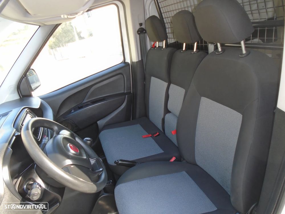 Fiat Doblo 1.3 M-JET 95 CV-  3 LUGARES-NACIONAL- IVA DEDUTIVEL - 9