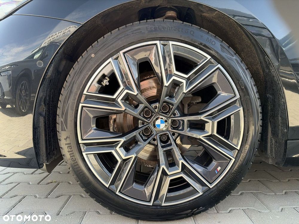BMW Seria 5 520d xDrive mHEV M Sport - 11