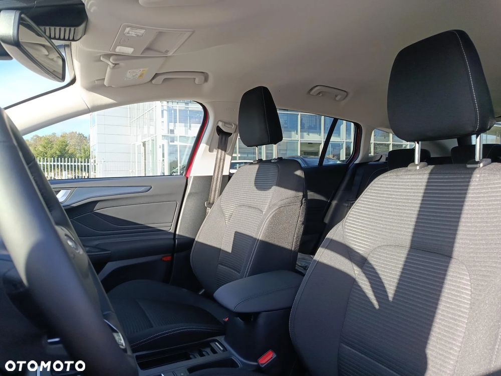 Ford Focus 1.0 EcoBoost mHEV Active X - 11