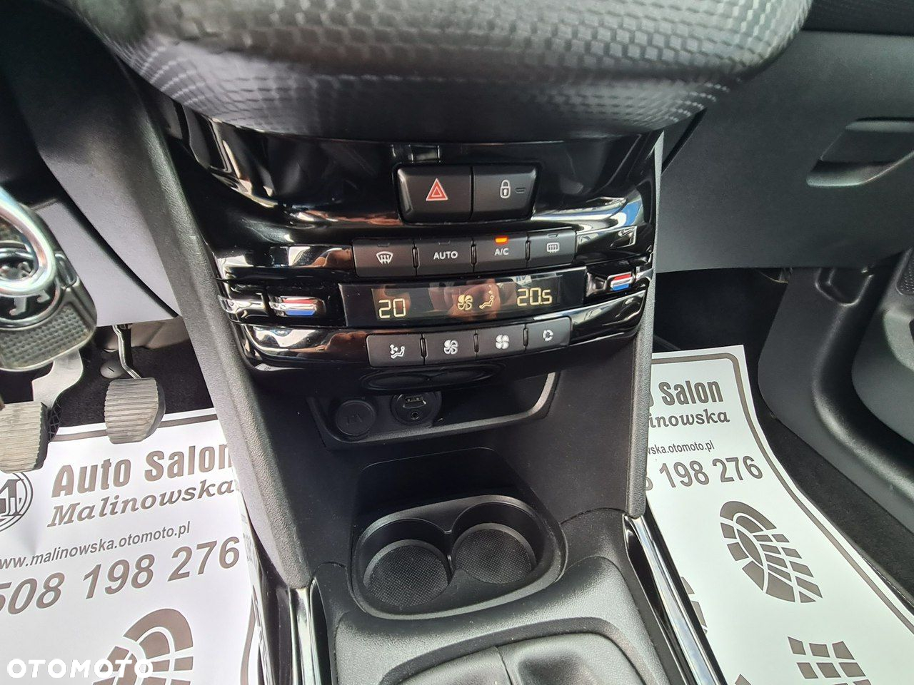 Peugeot 2008 1.2 Pure Tech Allure S&S - 19