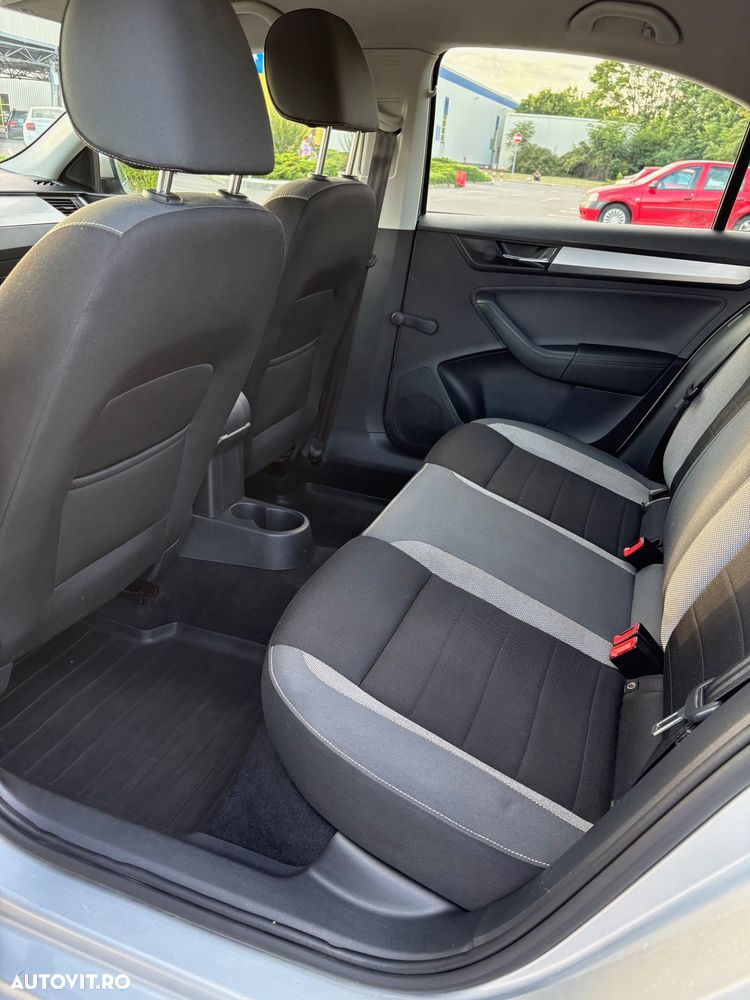 Skoda RAPID 1.0 TSI Ambition - 4