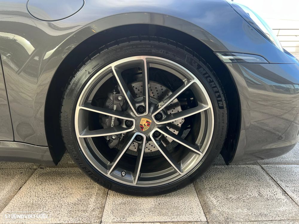 Porsche 911 (992) Carrera Cabriolet PDK - 19