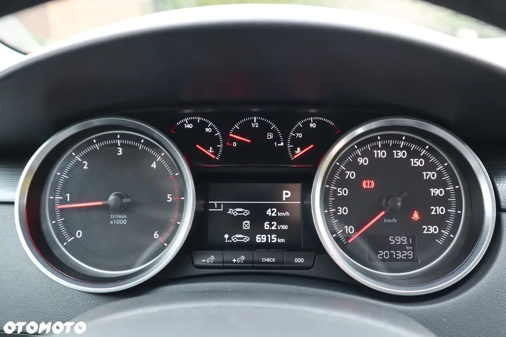 Peugeot 508 BlueHDi FAP 180 Automatik Stop&Start Allure - 16