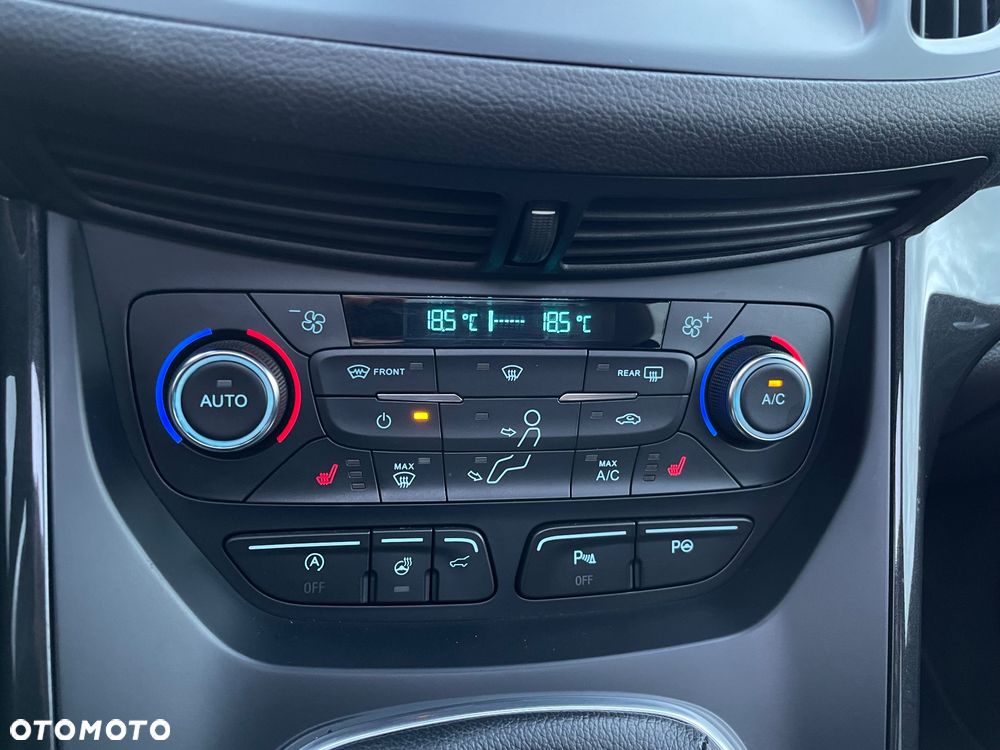 Ford Kuga 1.5 EcoBoost 2x4 ST-Line - 22