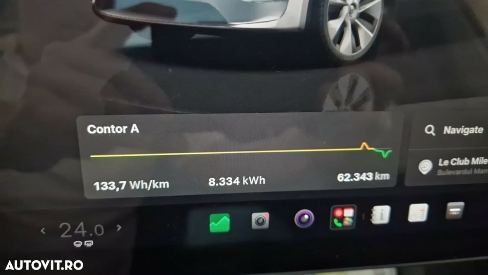 Tesla Model Y - 3