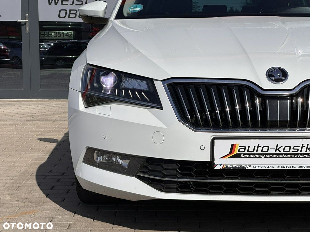 Skoda Superb 2.0 TDI SCR 4x4 L&K DSG - 8