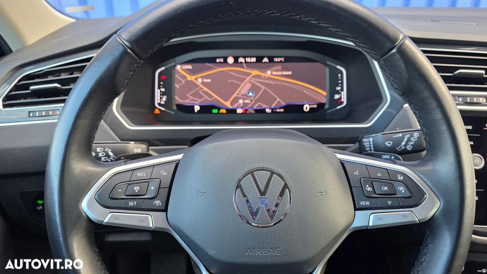 Volkswagen Tiguan 2.0 TDI 4Mot DSG Elegance - 24