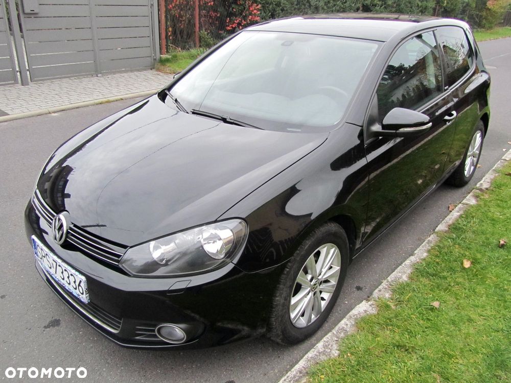 Volkswagen Golf - 1