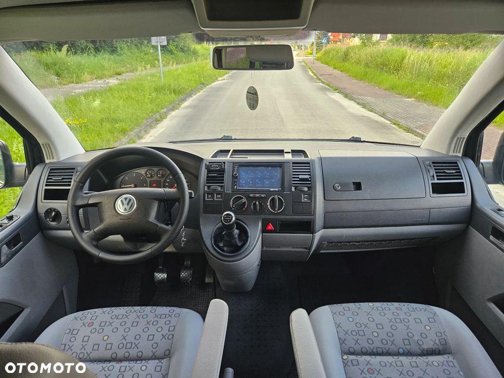 Volkswagen Caravelle L1 - 11