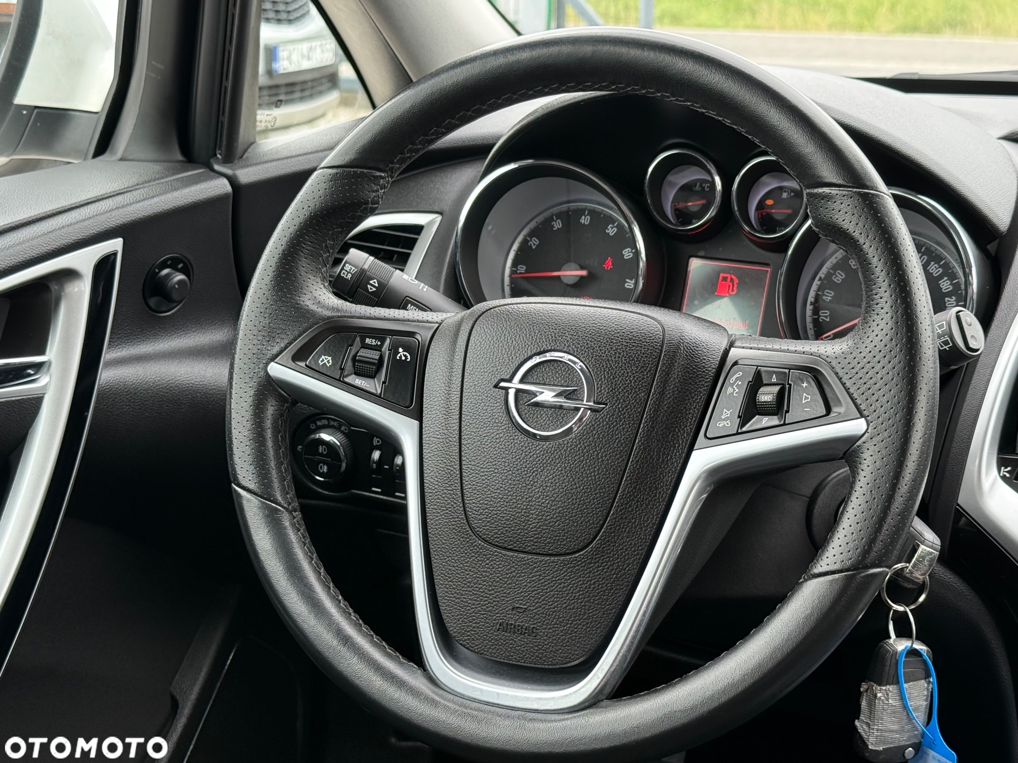 Opel Astra 1.4 Turbo Cosmo - 29