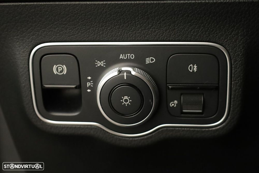 Mercedes-Benz B 180 d - 19