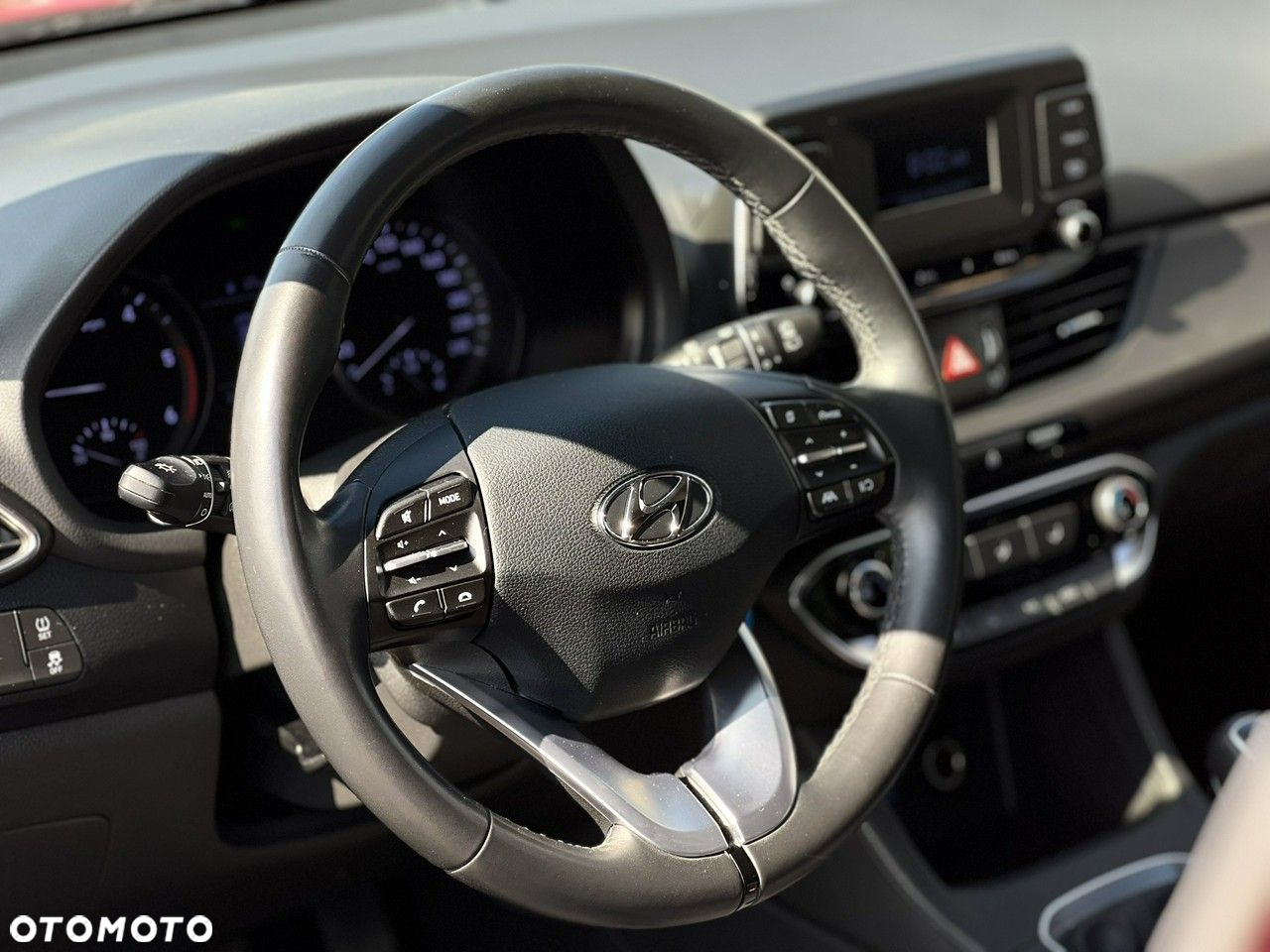 Hyundai i30 1.6 D Classic + - 9