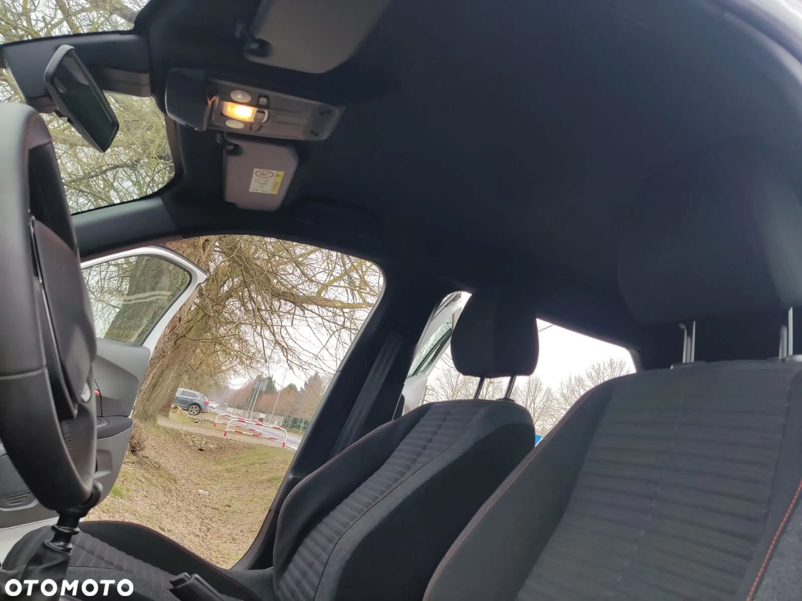 Peugeot 2008 - 23
