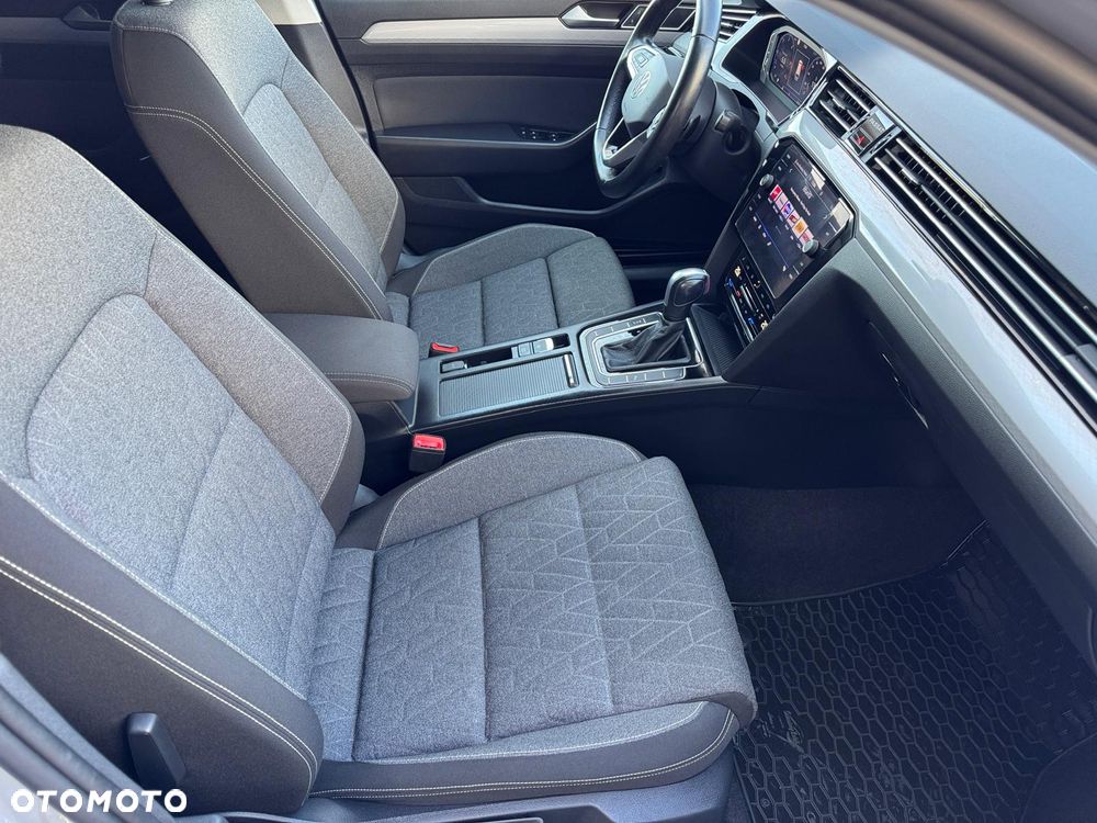 Volkswagen Passat Variant 2.0 TDI Business DSG - 16