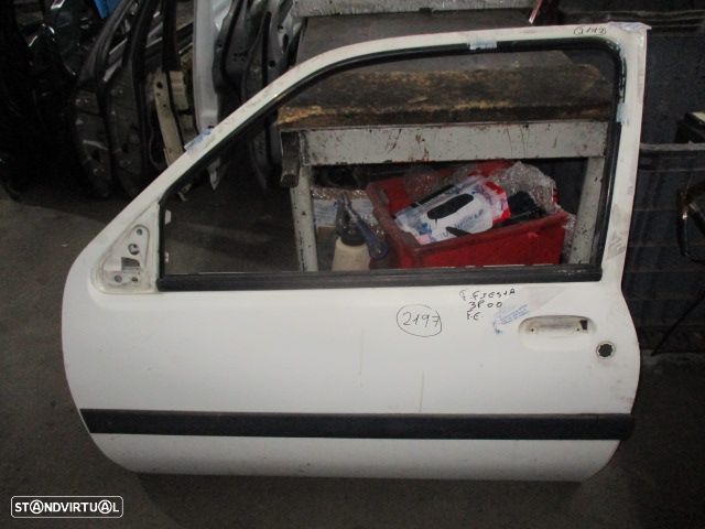 Porta POR2197 FORD FIESTA 2000 3P BRANCO FE - 1