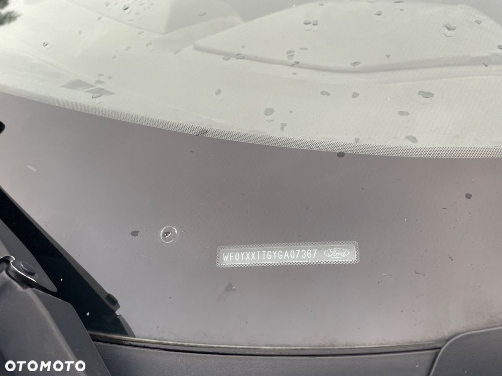 Ford TRANSIT CUSTOM - 13