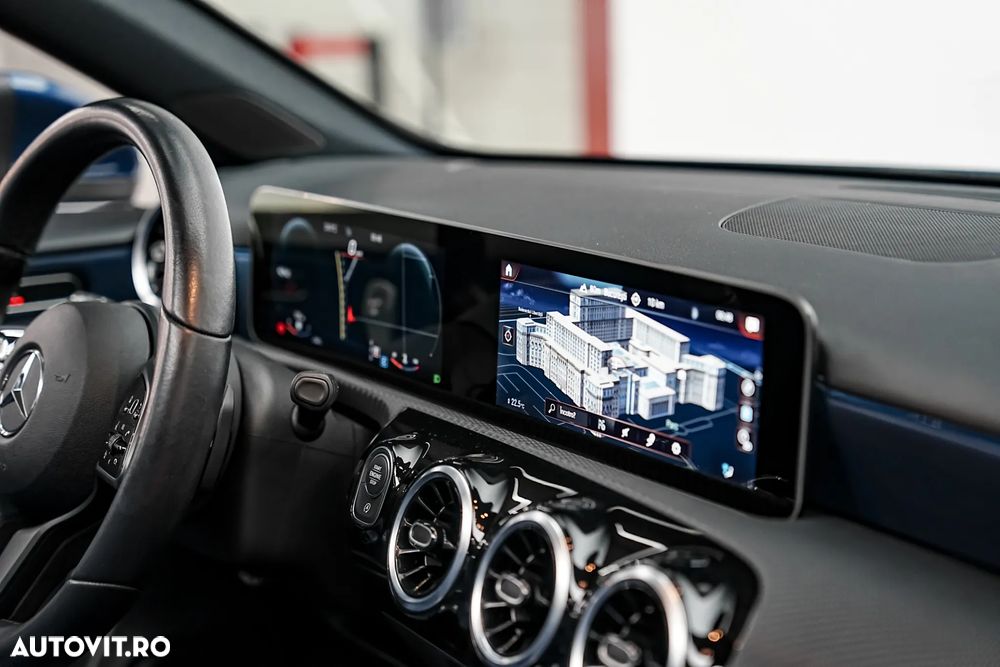 Mercedes-Benz A 200 Sedan 7G-DCT Progressive - 14