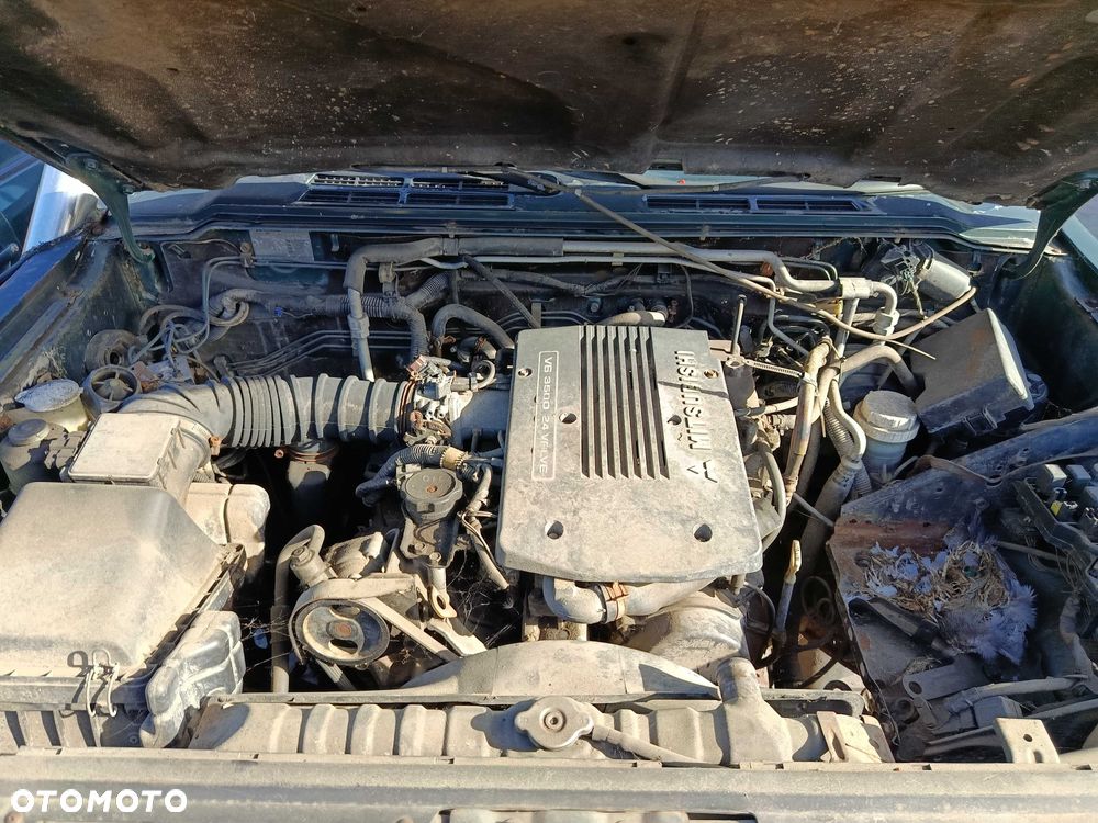 Mitsubishi Pajero 3.5 v6 1998r NA CZĘŚCI - 7