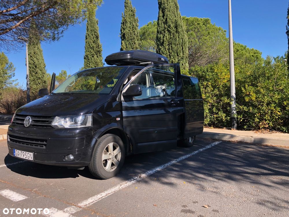 Volkswagen Multivan - 23