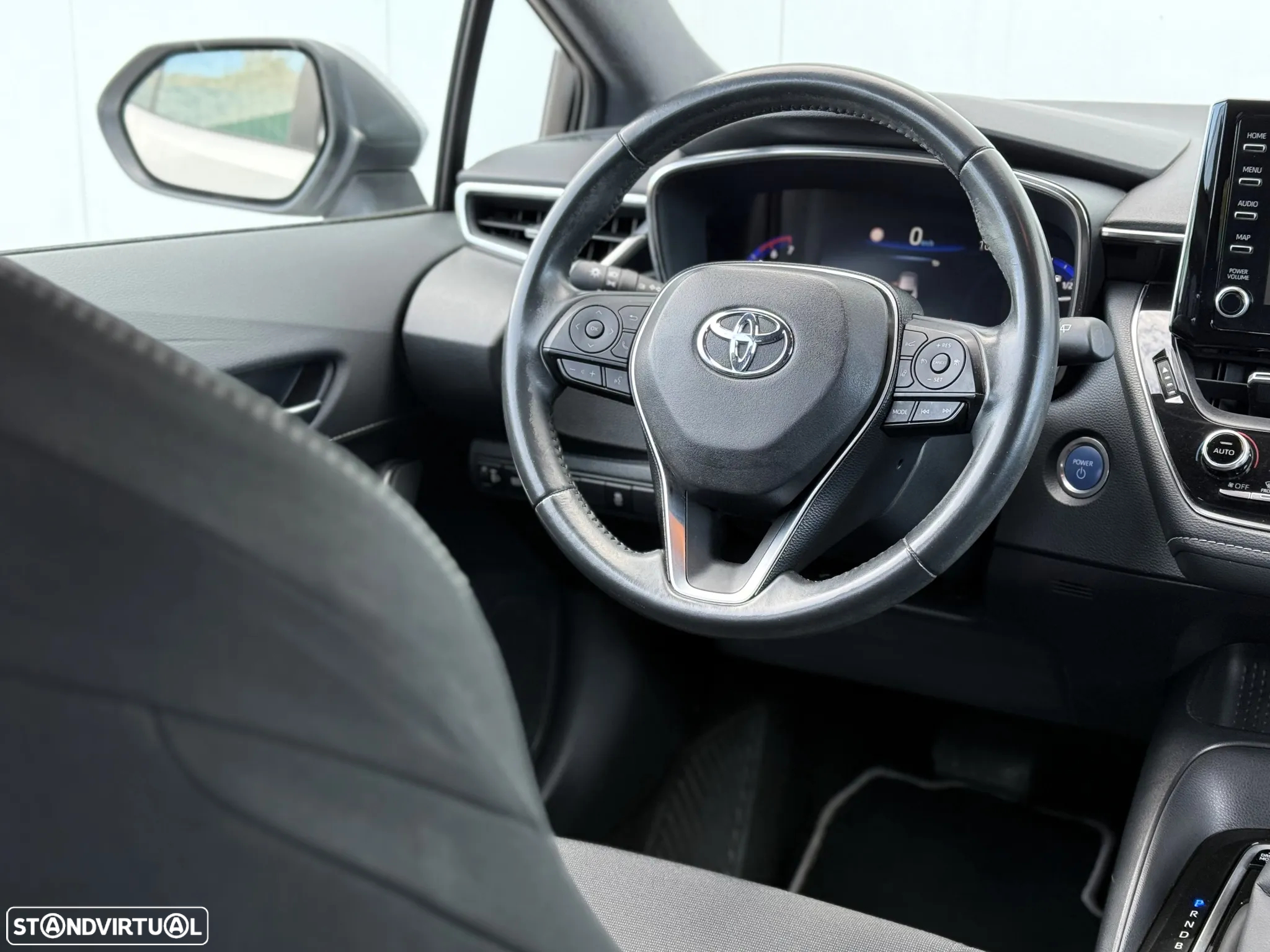 Toyota Corolla 1.8 Hybrid Comfort+P.Sport - 23