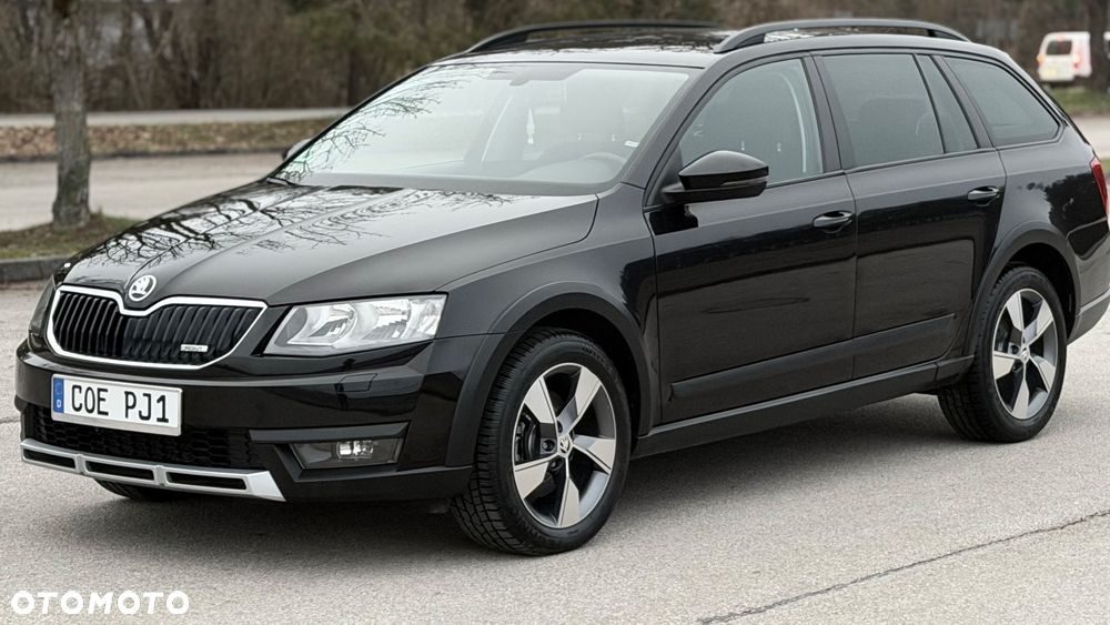 Skoda Octavia 2.0 TDI 4x4 DSG Scout - 4
