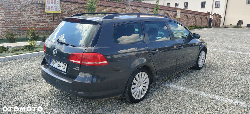 Volkswagen Passat 1.6 TDI Perfectline - 5
