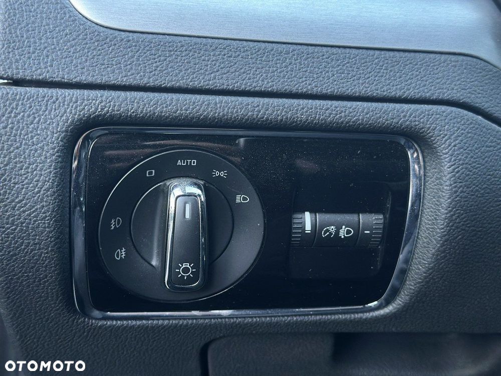 Skoda Superb 1.8 TSI Elegance - 23