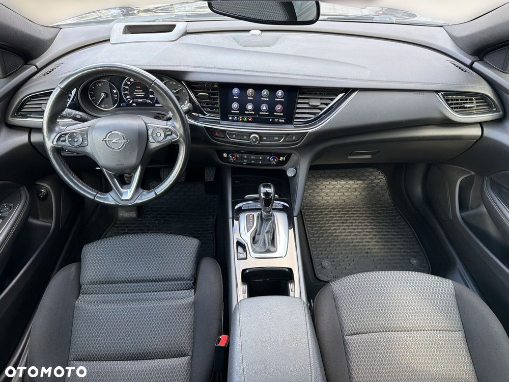 Opel Insignia - 17