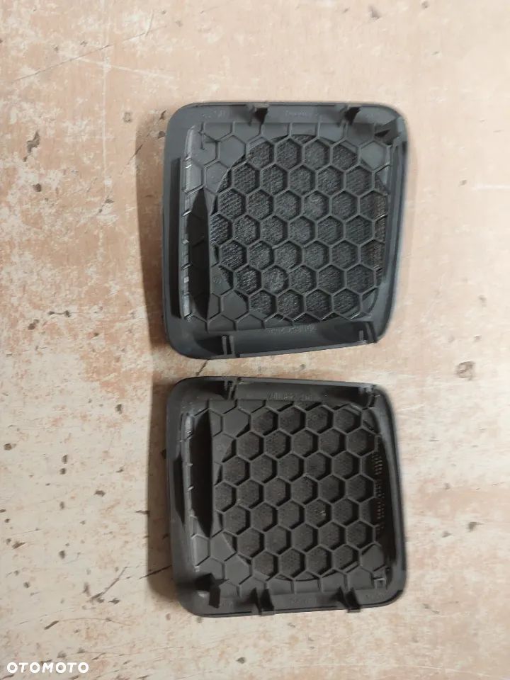 Osłona zaślepka głośnika w konsolecie vw t4 - 4