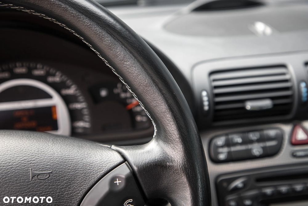 Mercedes-Benz Klasa C 32 T AMG - 26