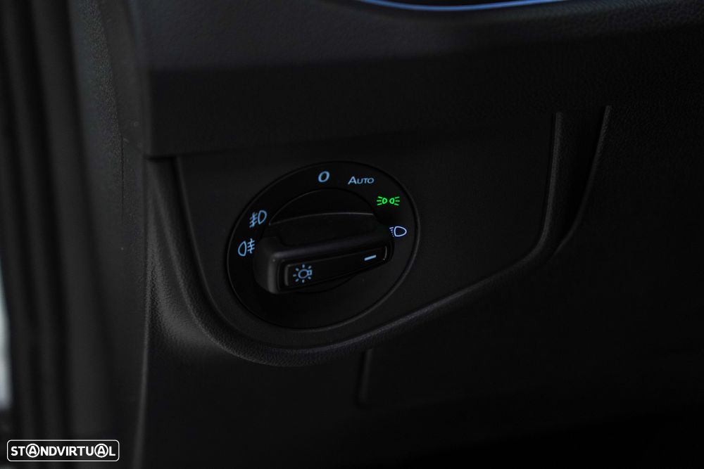 VW Taigo 1.0 TSI R-Line DSG - 19