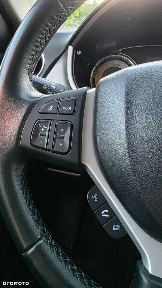 Suzuki Vitara 1.4 Boosterjet SHVS Premium 2WD - 21