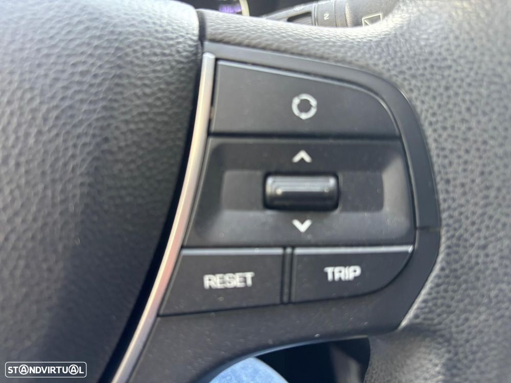 Hyundai i20 1.1 CRDi Access+Bluetooth+Comandos no Volante - 27