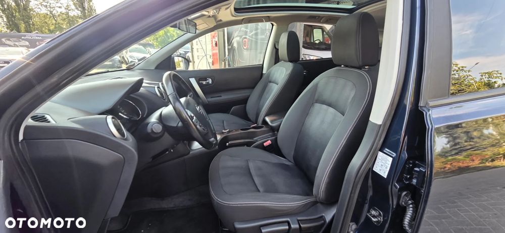 Nissan Qashqai 2.0 dCi 4 x 4 DPF tekna - 31