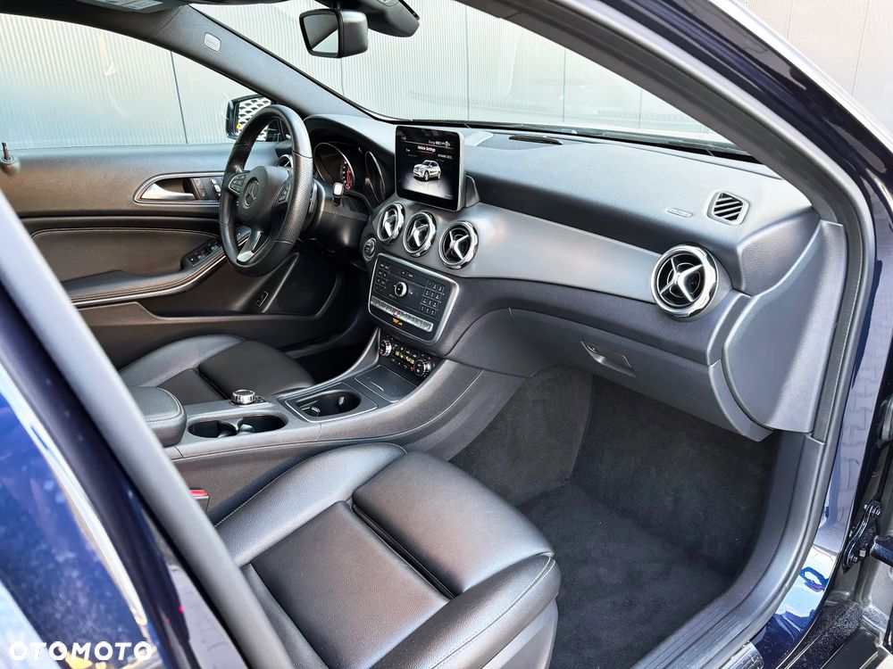 Mercedes-Benz GLA 250 4-Matic Style - 13