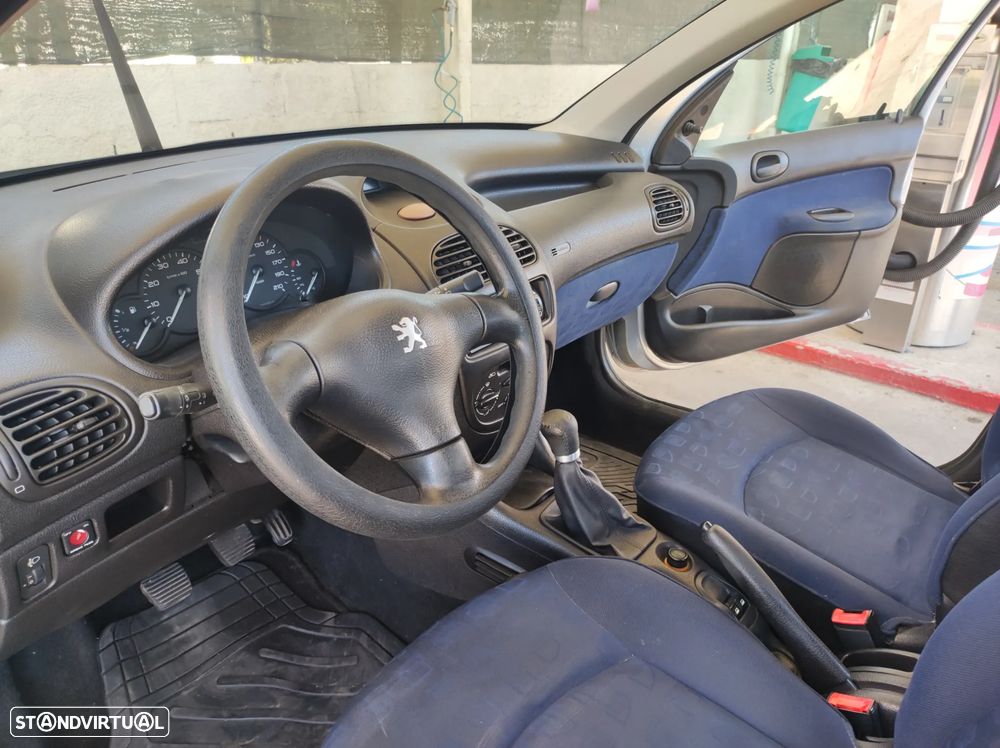 Peugeot 206 1.1 XR - 8