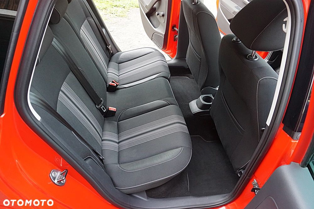 Volkswagen Polo - 23