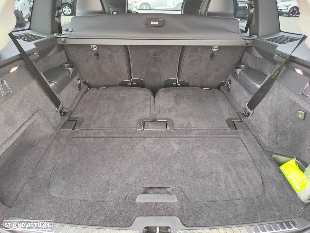 Volvo XC 90 - 12