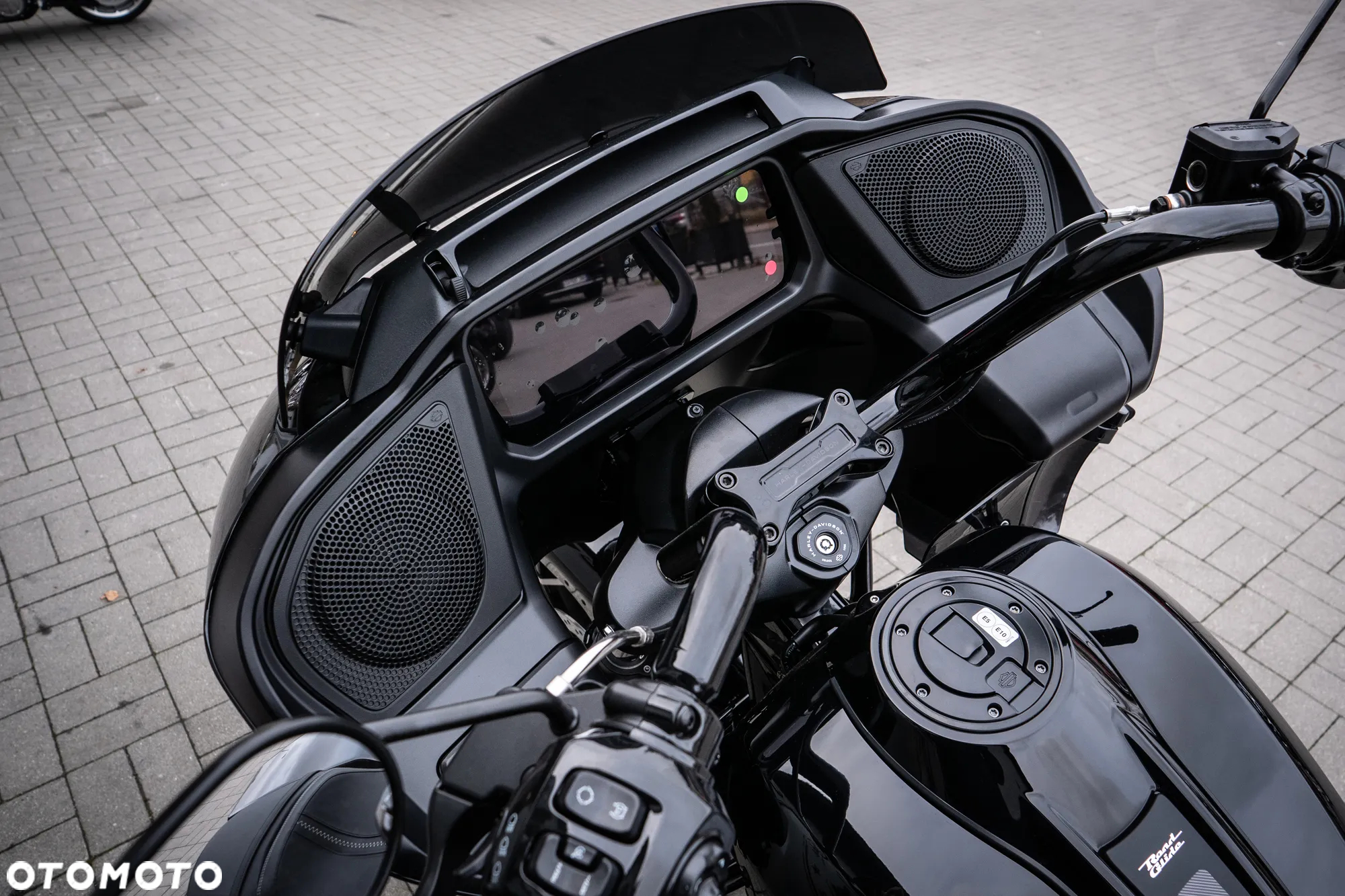 Harley-Davidson Touring Road Glide - 11