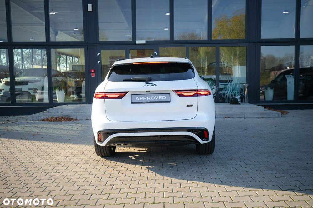 Jaguar F-Pace - 6