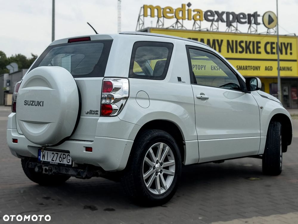 Suzuki Grand Vitara 1.6 De luxe - 2