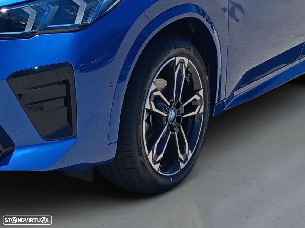 BMW iX2 eDrive20 Pack Desportivo M - 4