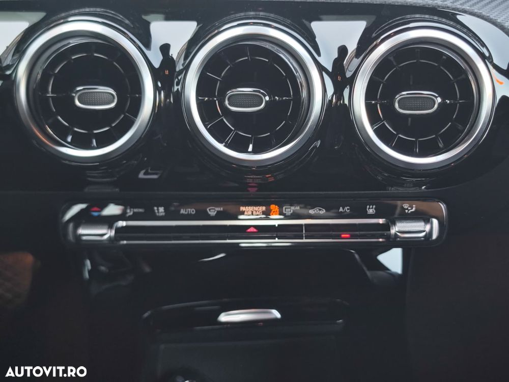 Mercedes-Benz A 250 e 8G-DCT - 19